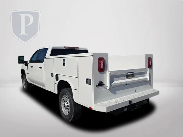 New 2026 Summit White Chevrolet WT image 8