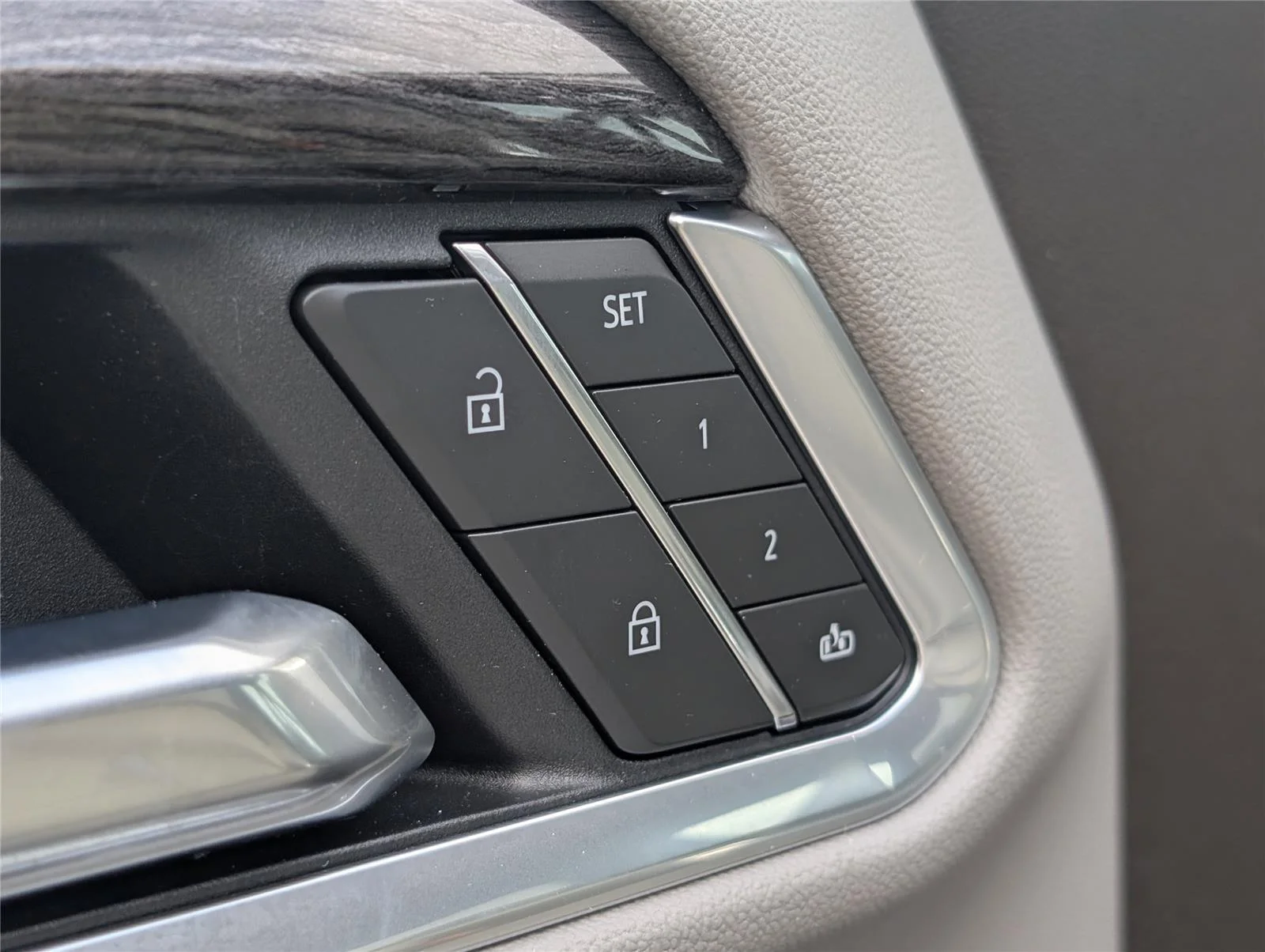 2026 Chevrolet Silverado 1500 LTZ - Photo 13