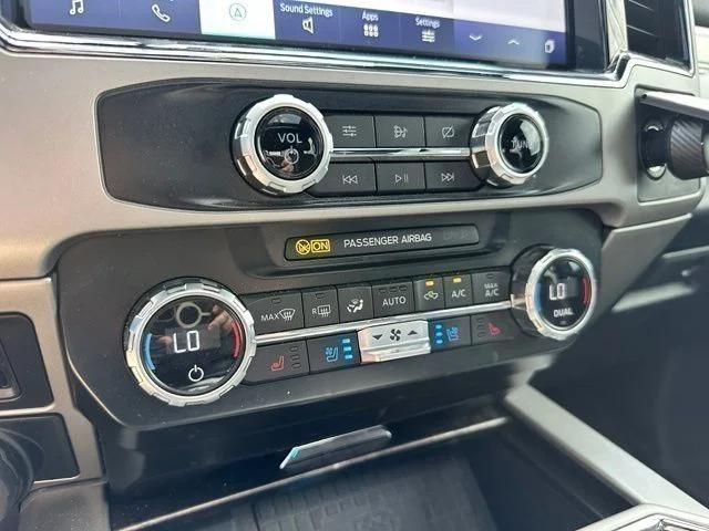 Used 2022 Black Ford Lariat image 41