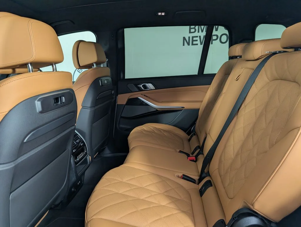 New 2027 White BMW xDrive40i image 13