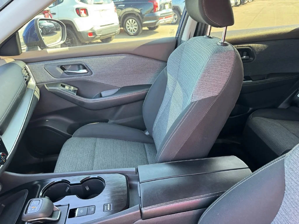 Used 2023 Blue Nissan SV image 10