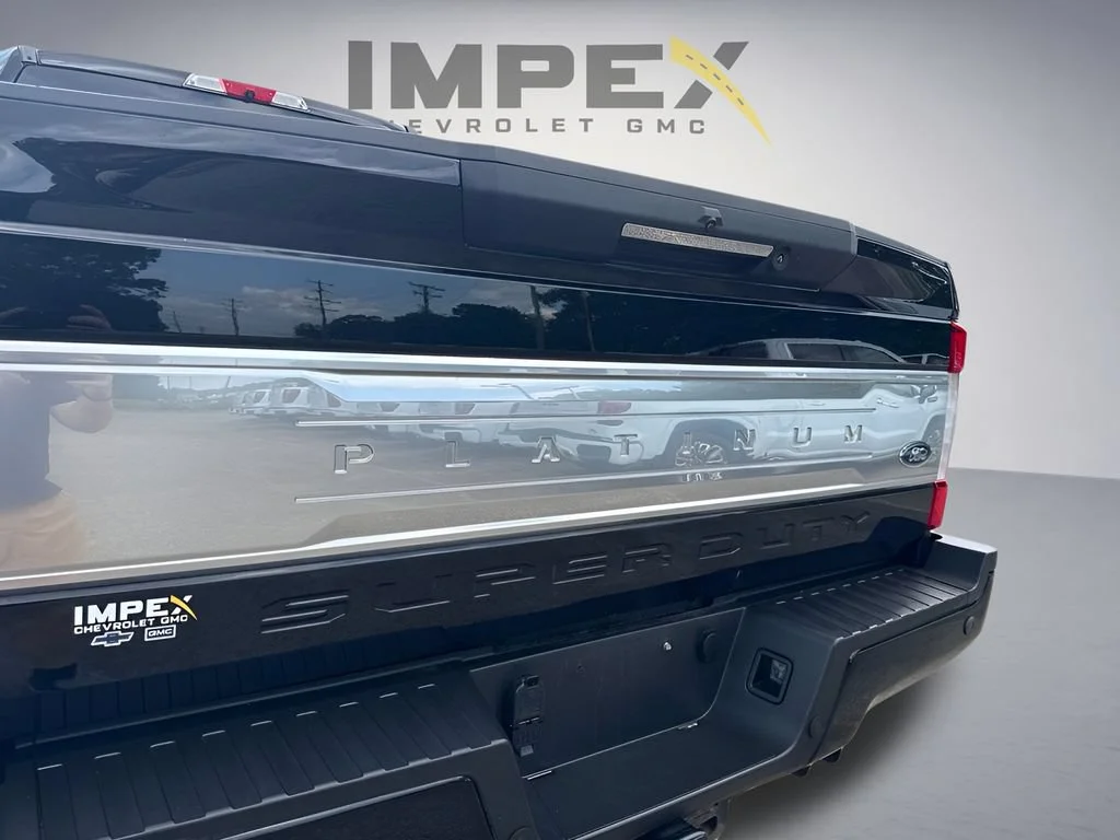 Used 2018  Ford XL image 35