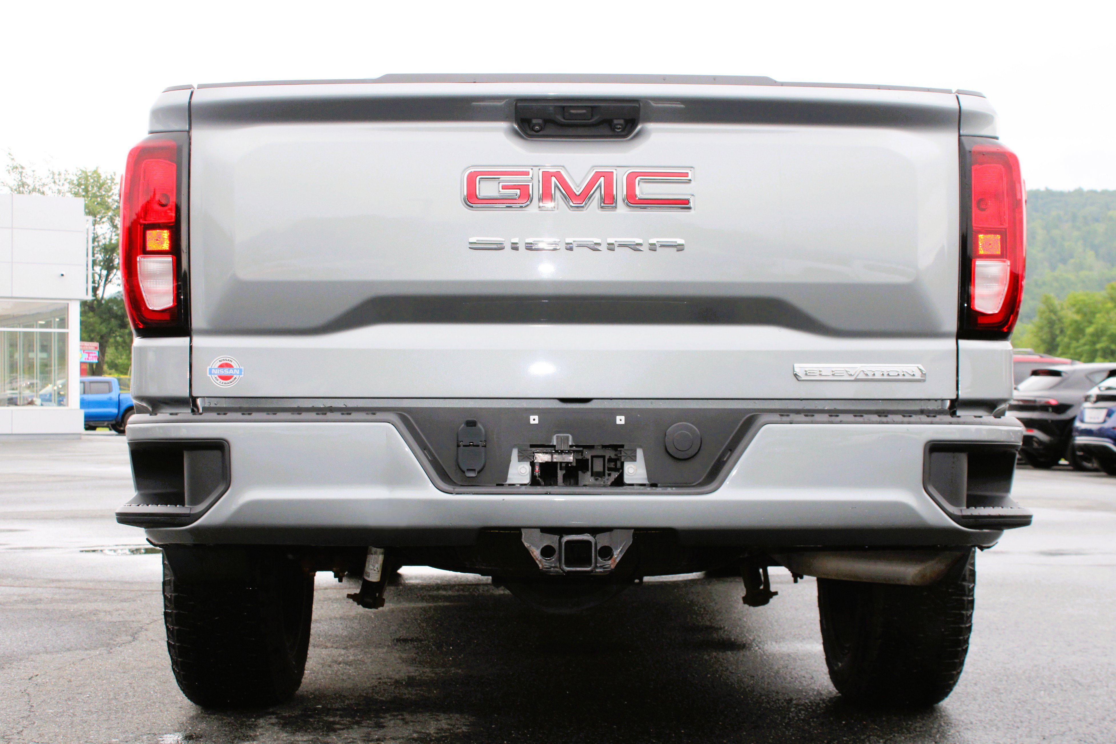 Used 2023 Sterling Metallic GMC Elevation image 10