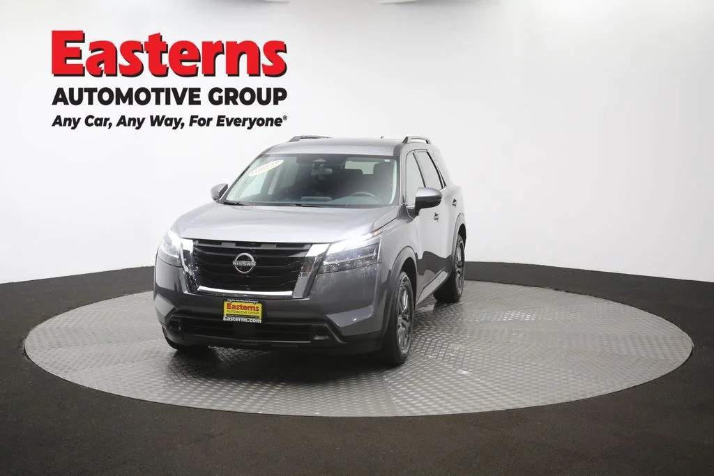 Used 2022 Gray Nissan SV image 54