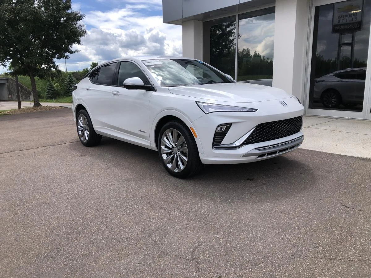 Used 2024 White Buick FWD 4dr Avenir image 1