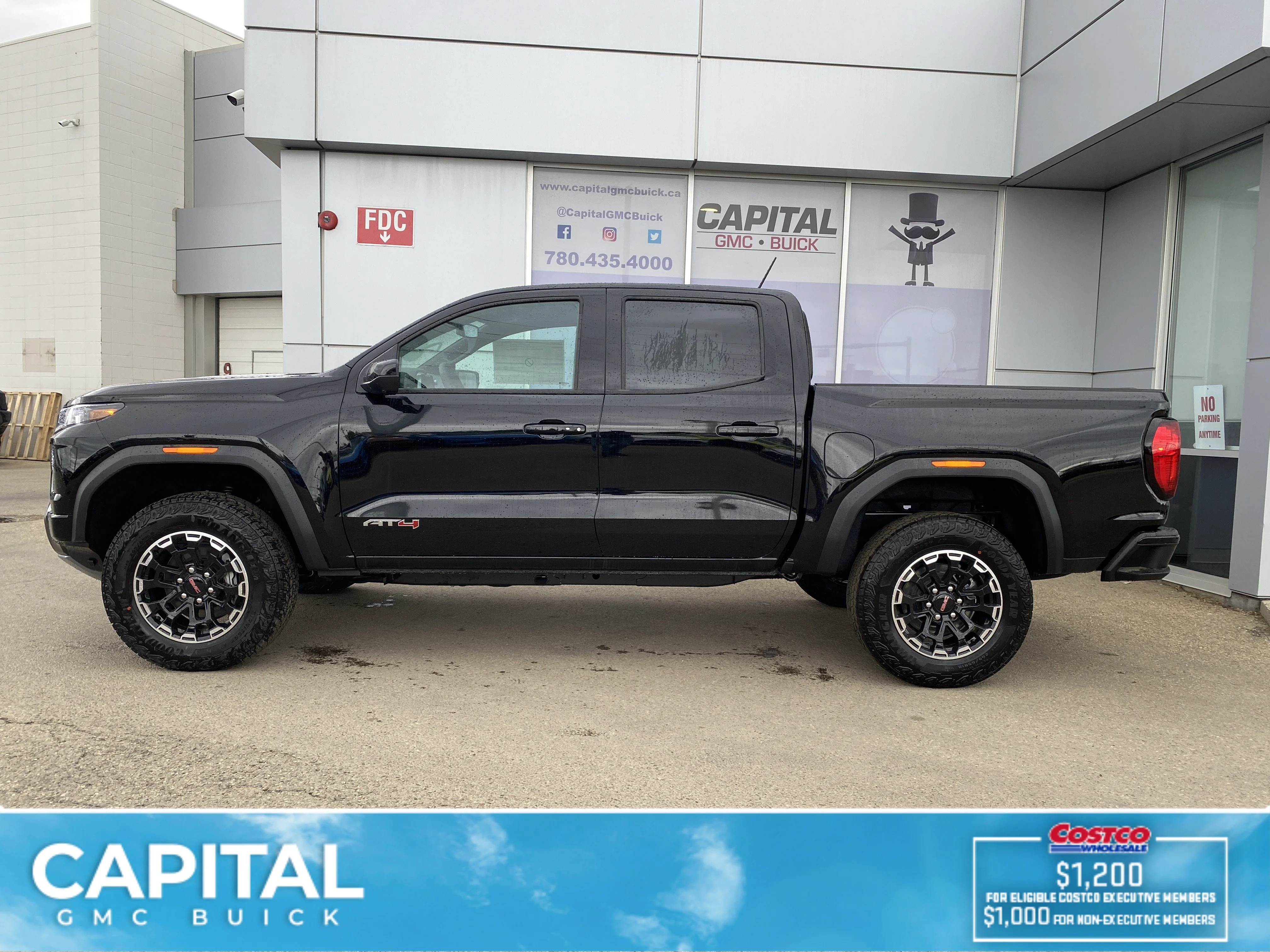 New 2026 ONYX BLACK GMC 4WD AT4 image 3