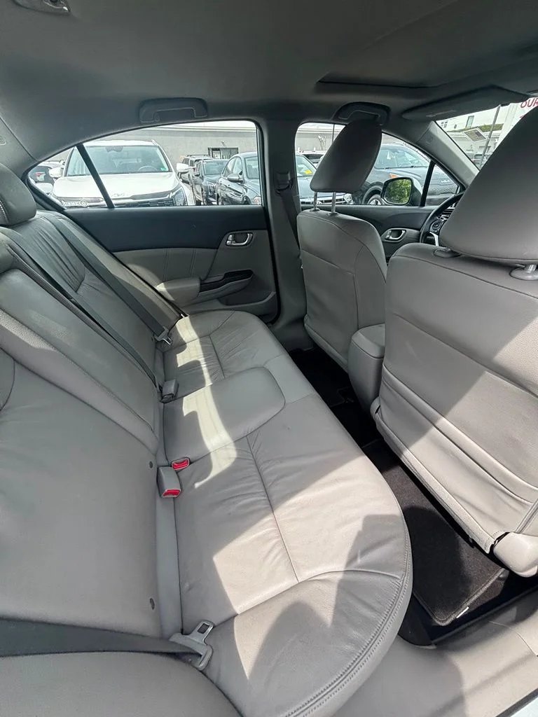 Used 2012  Honda EX-L image 21