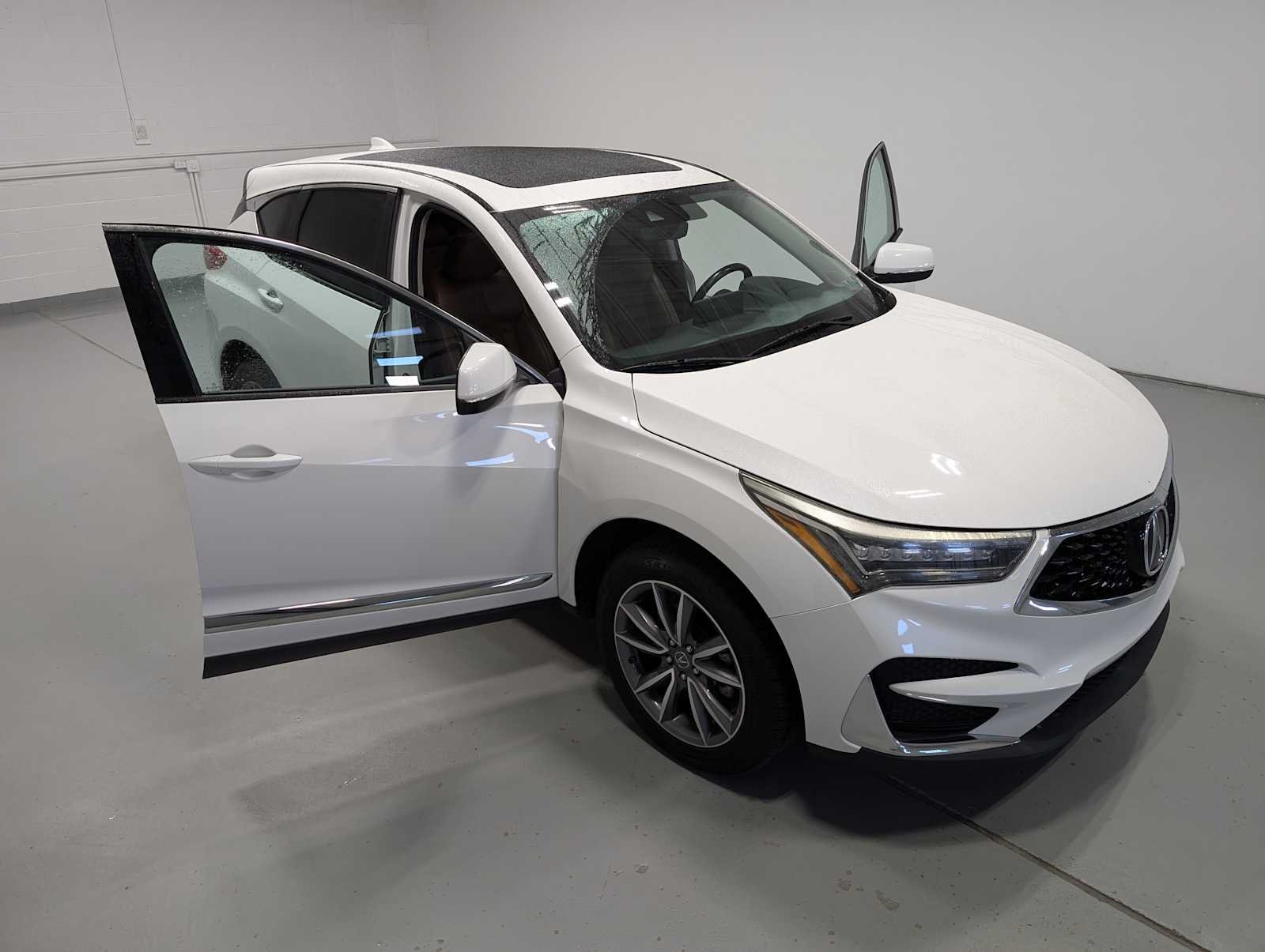 Used 2020 Platinum White Pearl Acura w/Technology Pkg image 16