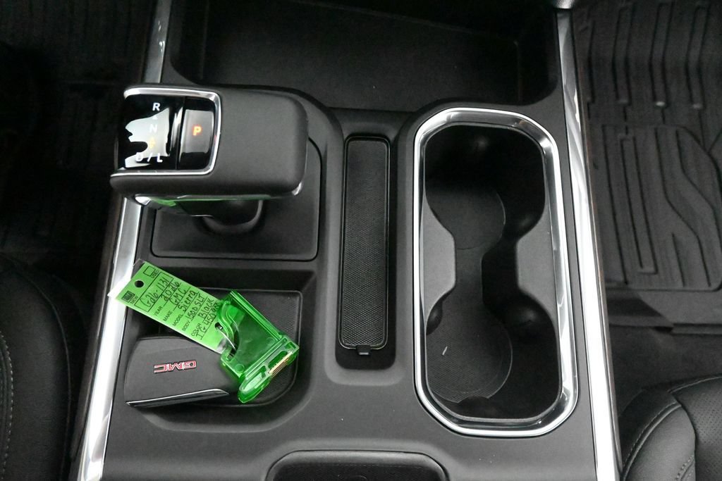 2026 GMC Sierra 1500 SLT - Photo 18