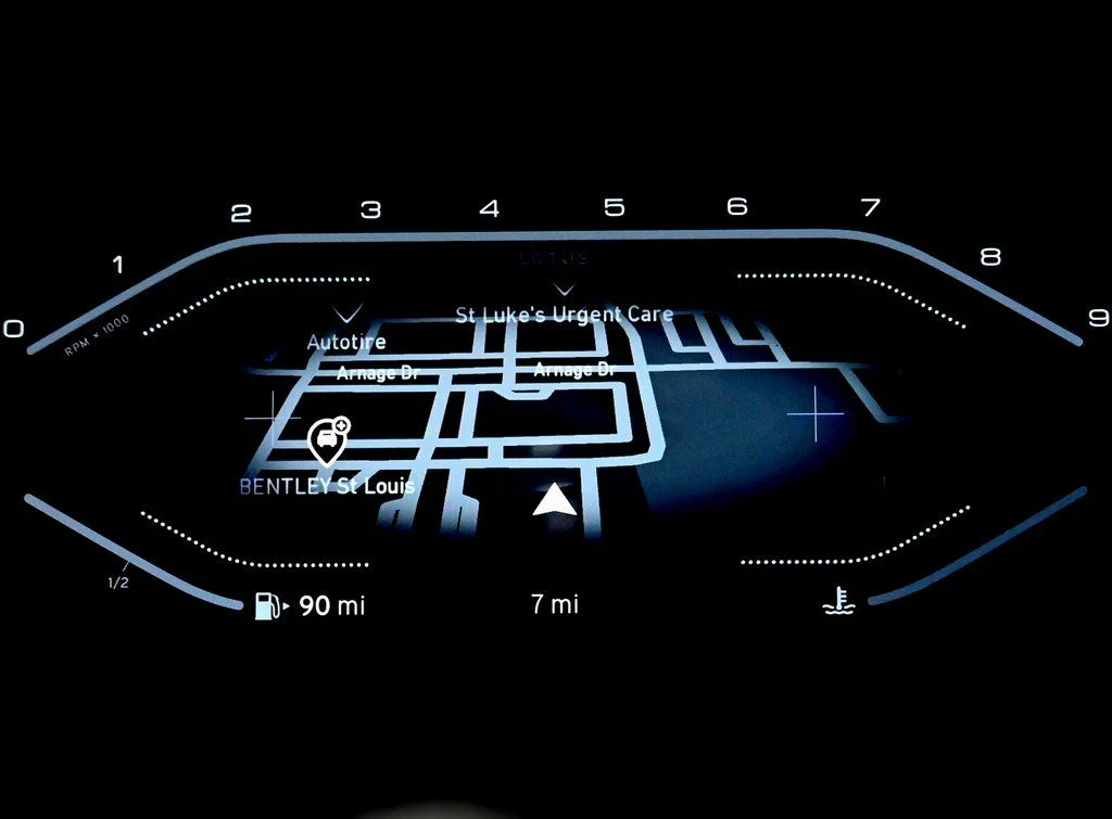 2026 Lotus Emira - Photo 29