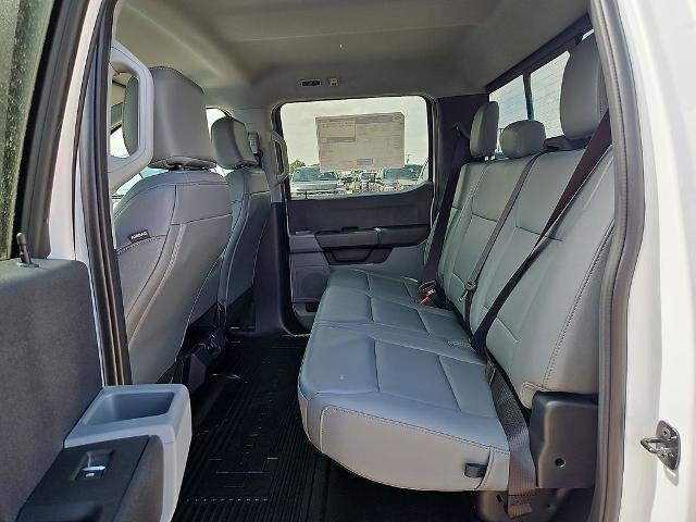 New 2026 Oxford White Ford F-350® XL image 41