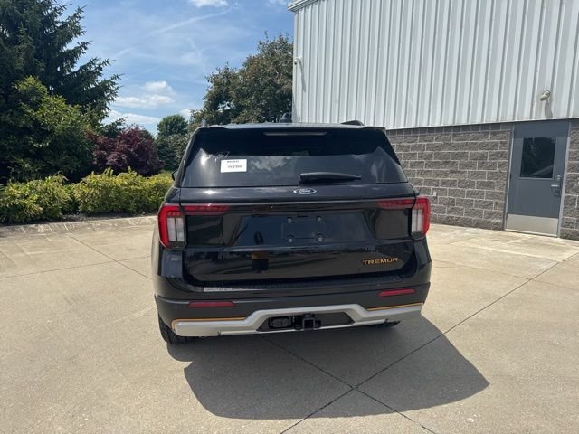 New 2026 Agate Black Metallic Ford Tremor® image 6