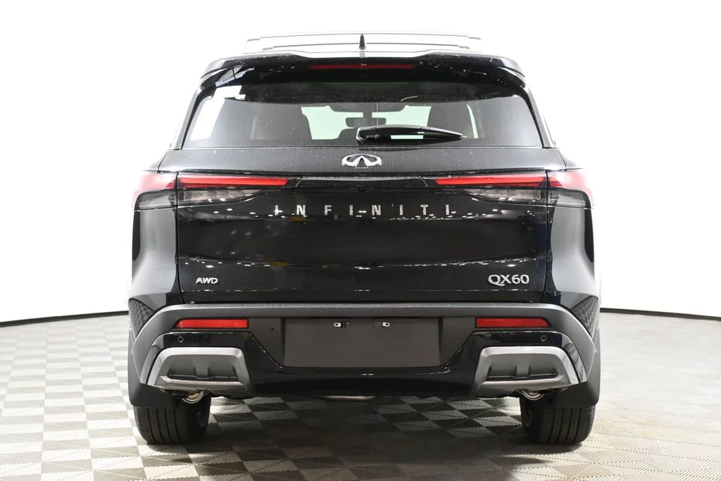 Used 2025 Black INFINITI Sensory image 6