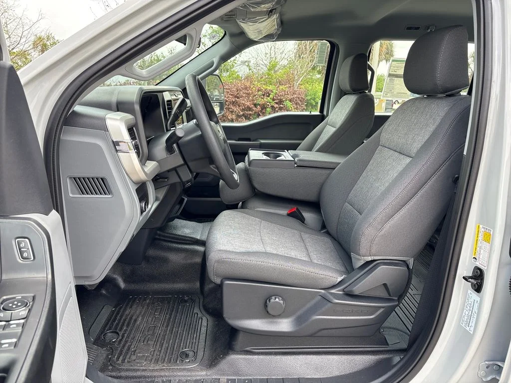 New 2026 White Ford XL image 28