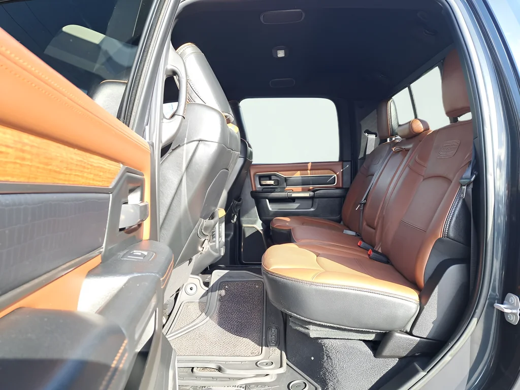 Used 2019 Gray Ram Laramie Longhorn image 12