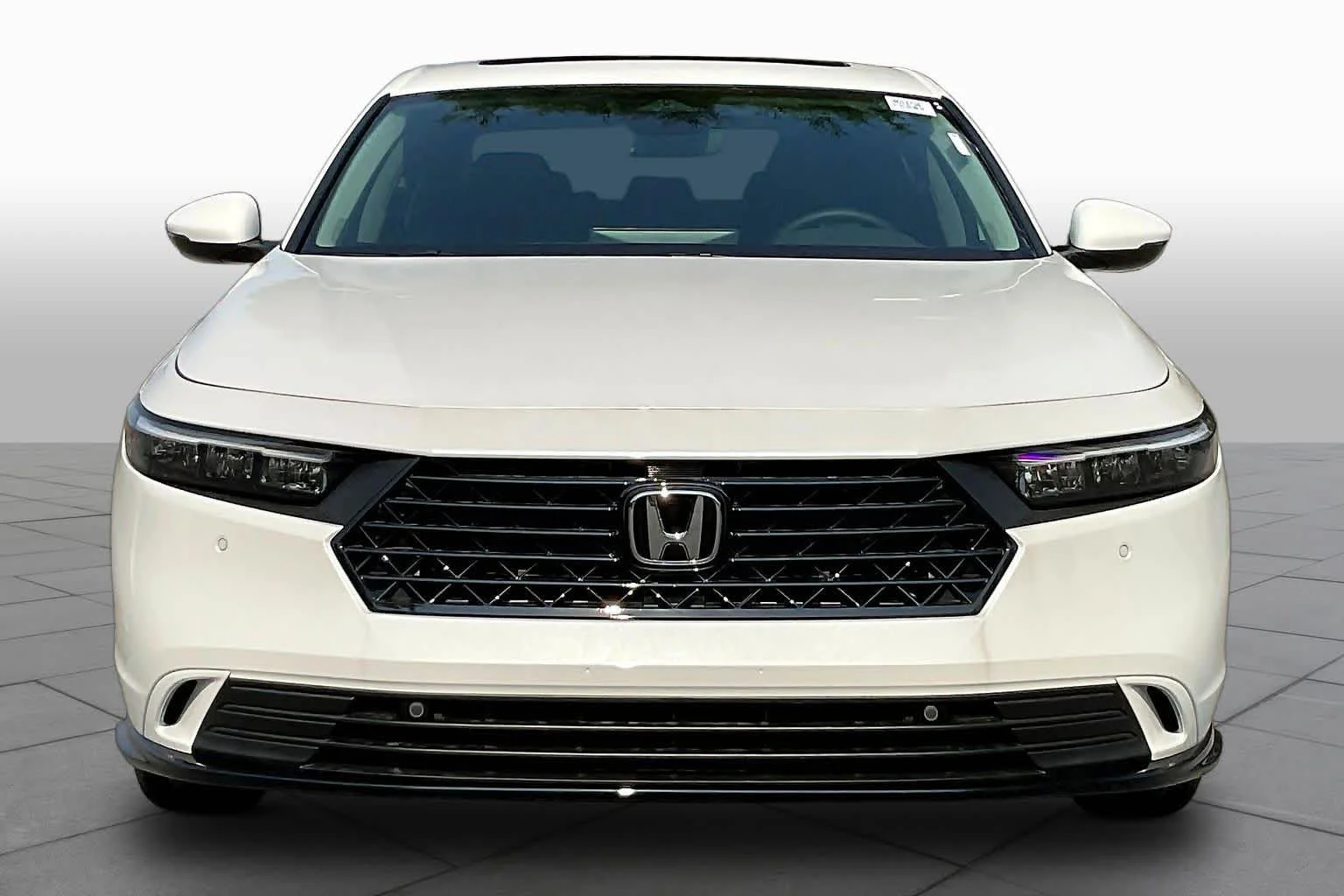 New 2026 Platinum White Pearl Honda EX-L image 3