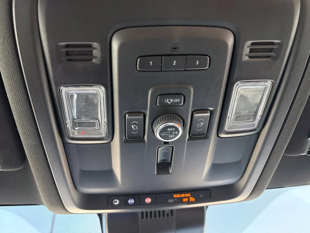 Used 2024 Black Chevrolet Premier image 23