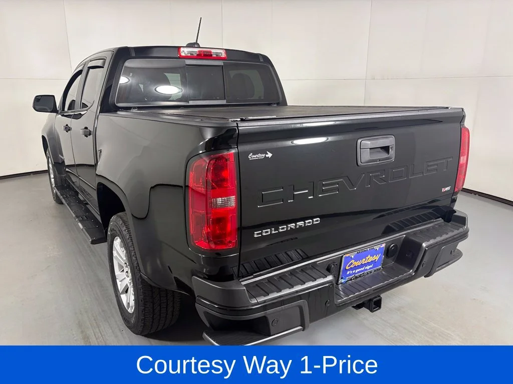 Used 2022 BLACK Chevrolet 2WD LT image 8