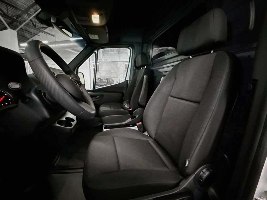 New 2026 Arctic White Mercedes-Benz  image 5