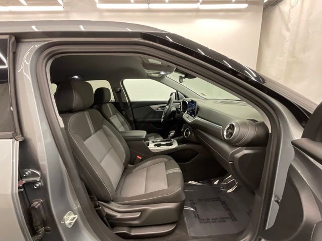 Used 2025 Gray Chevrolet LT image 23