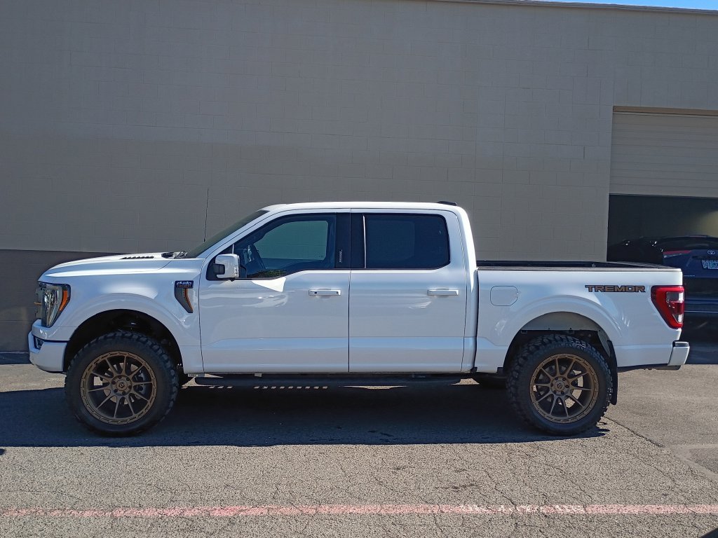 Used 2023 White Ford XL image 9