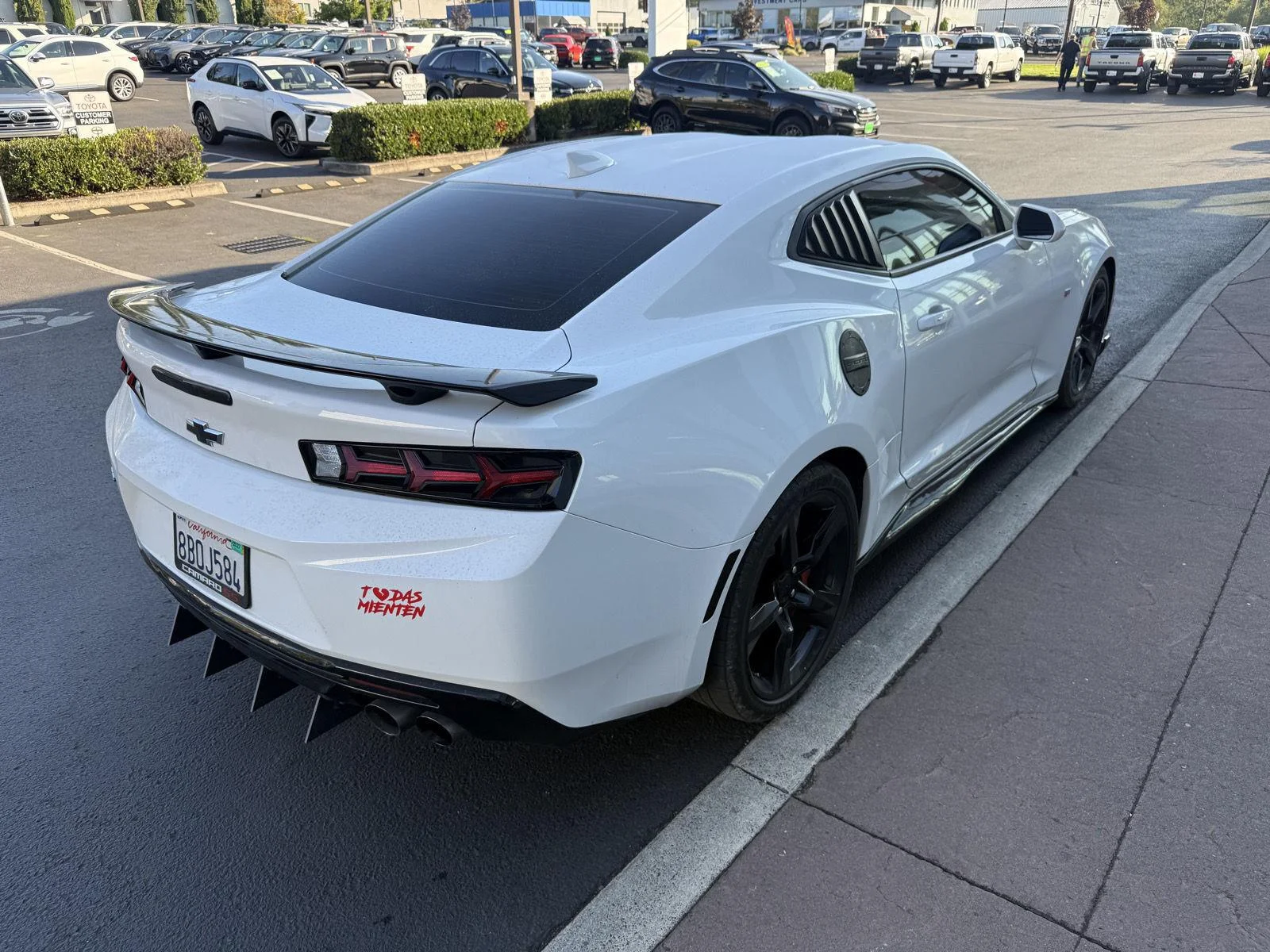 Used 2018 Summit White Chevrolet 1SS image 5