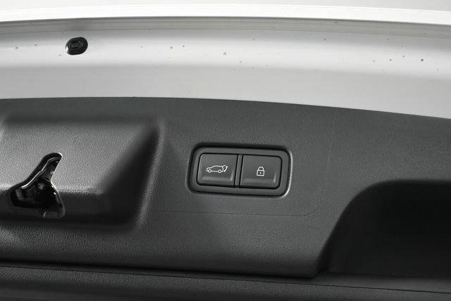 New 2026 White Hyundai Calligraphy AWD image 91