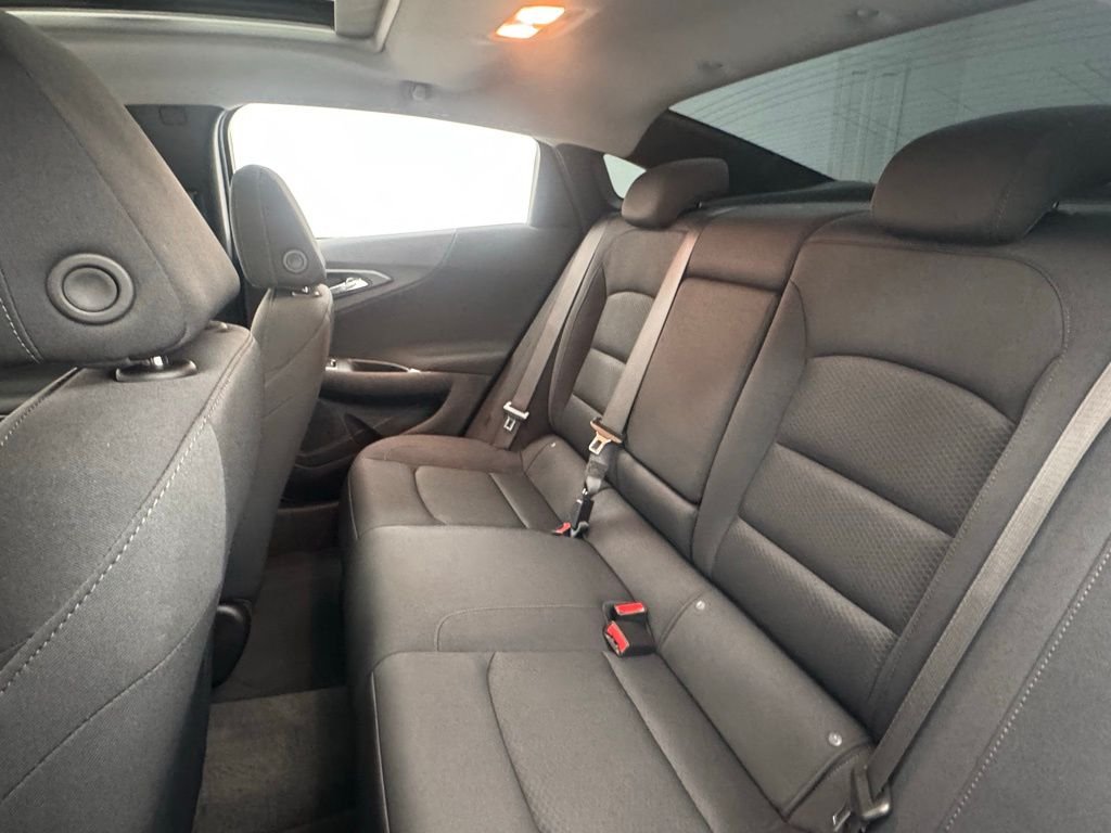 Used 2024 Summit White Chevrolet LT image 37