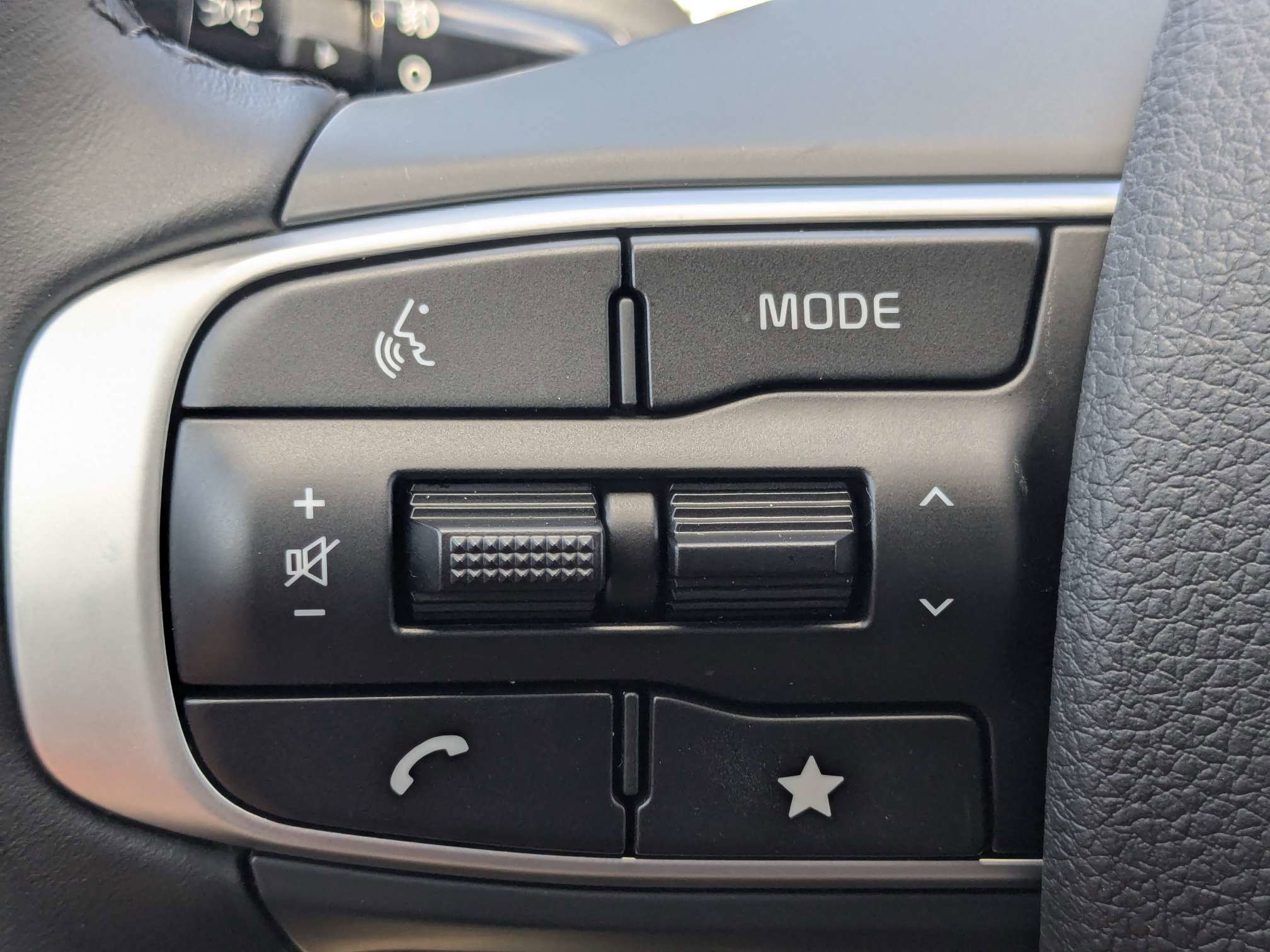 New 2026 Aurora Black Pearl Kia GT-Line FWD image 33