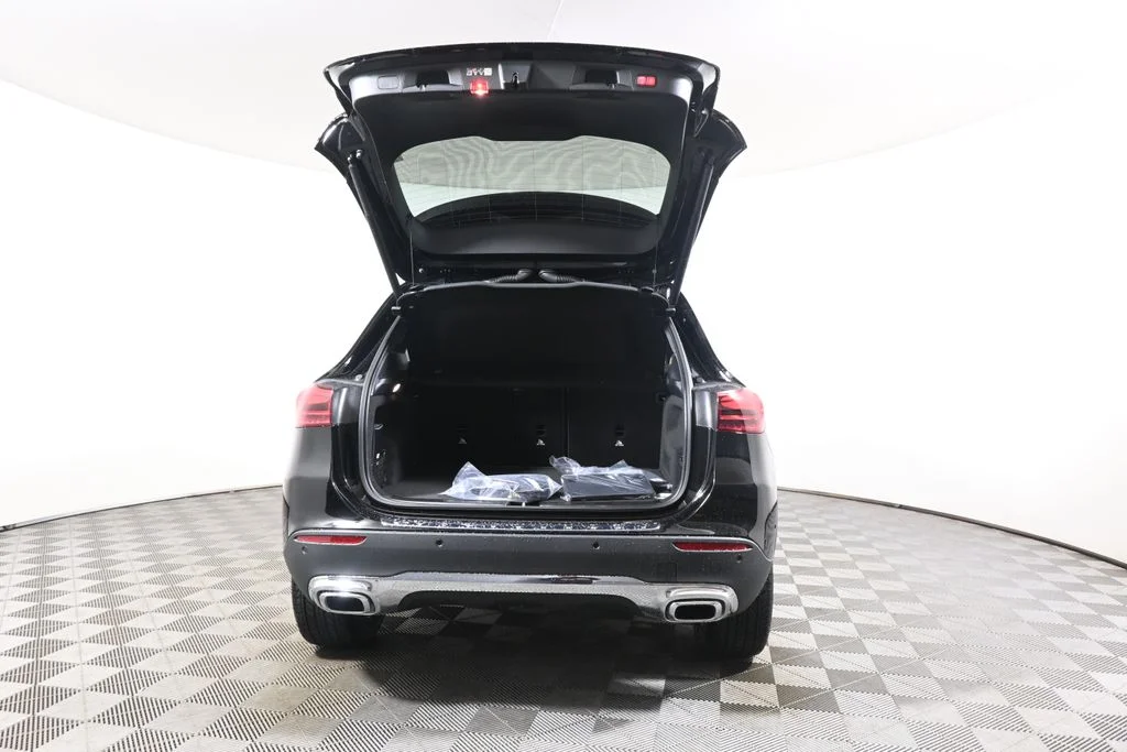 New 2026 Black Mercedes-Benz GLA 250 image 31