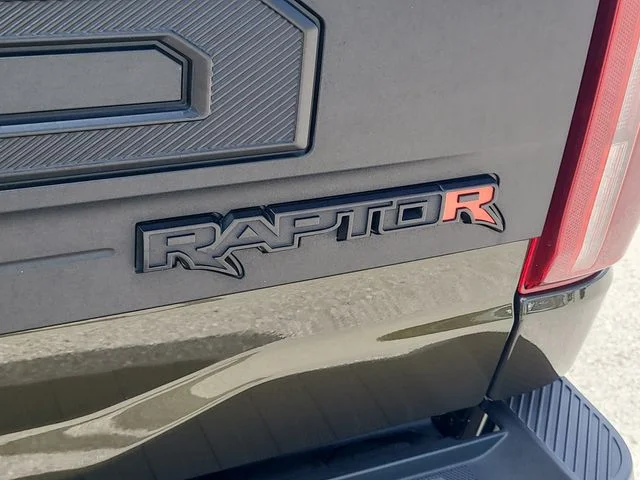 Used 2025 Green Ford Raptor image 9