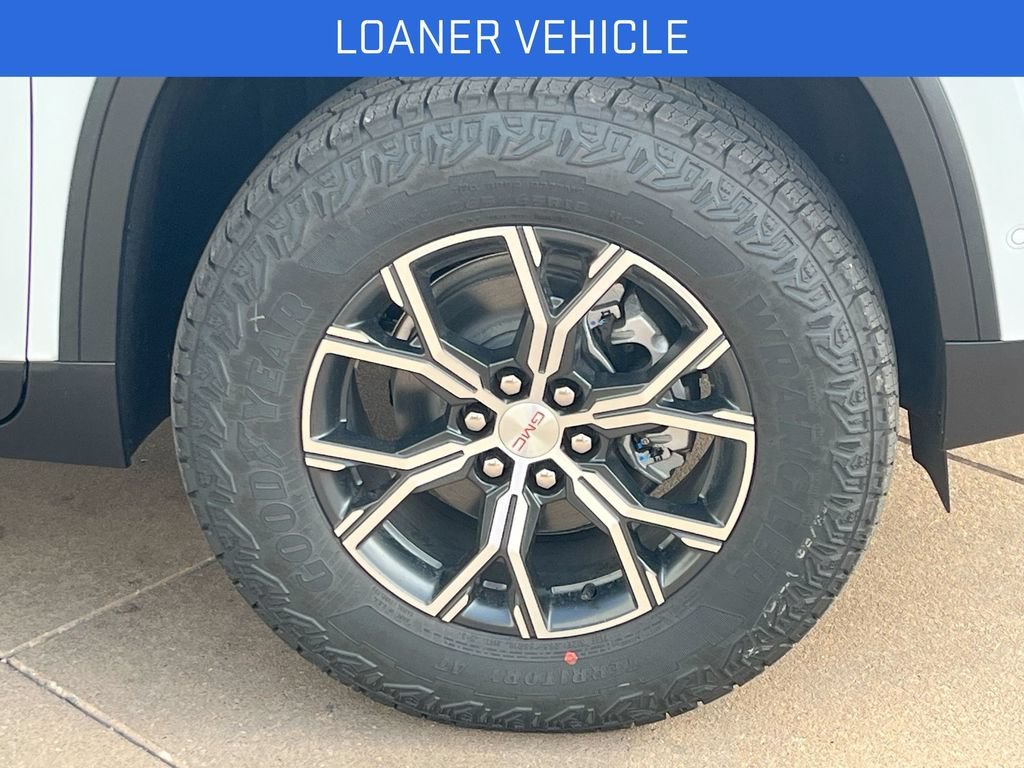 New 2026 Glacier White Tricoat GMC AT4 image 9