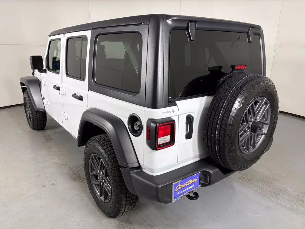 Used 2025 White Jeep Sport S image 6