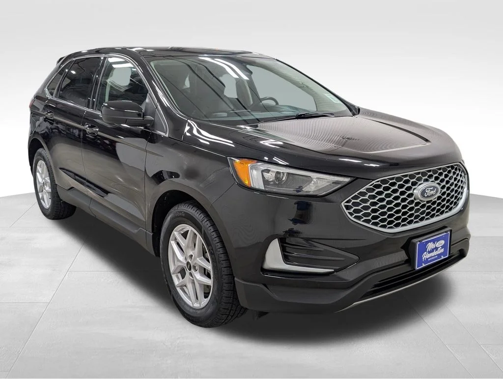 Certified Used 2024 Agate Black Metallic Ford SEL image 18