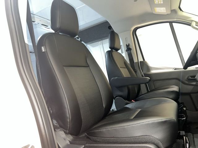 Used 2024 White Ford Base image 22