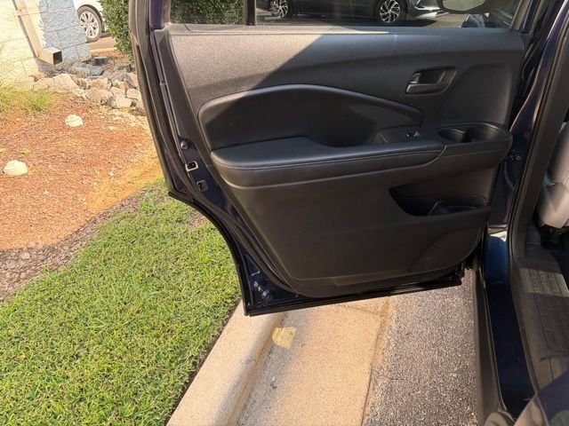 Used 2022  Honda EX-L image 17