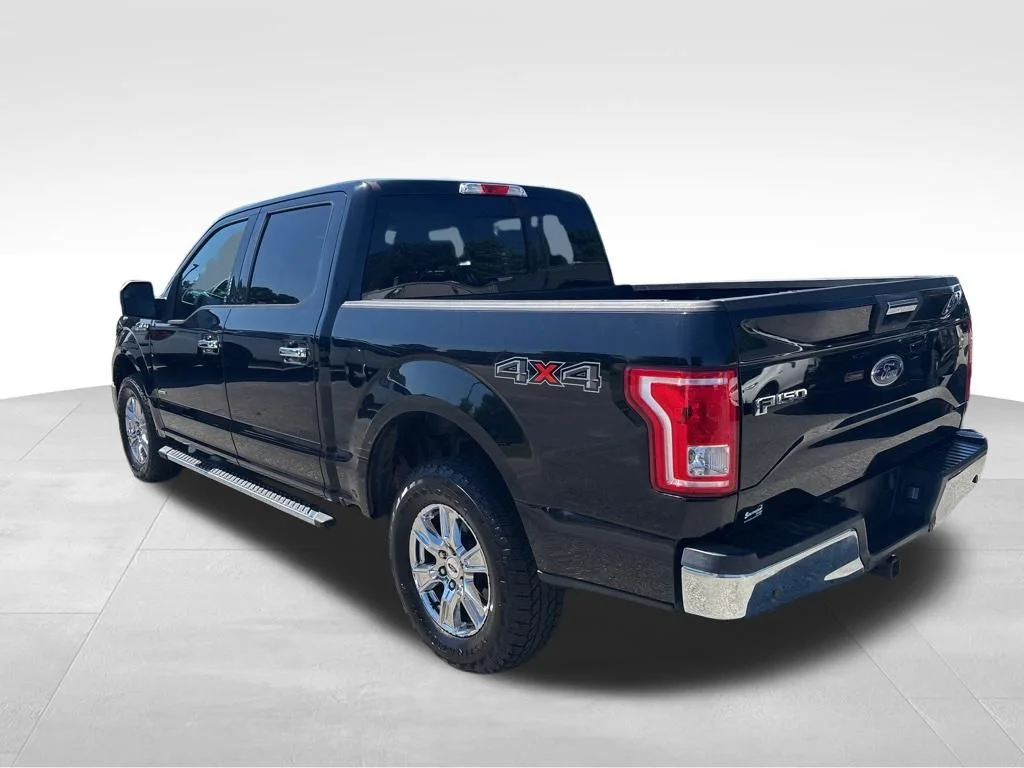 Used 2016 Shadow Black Ford XLT image 3