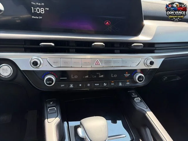 Used 2025 Silver Kia S image 18