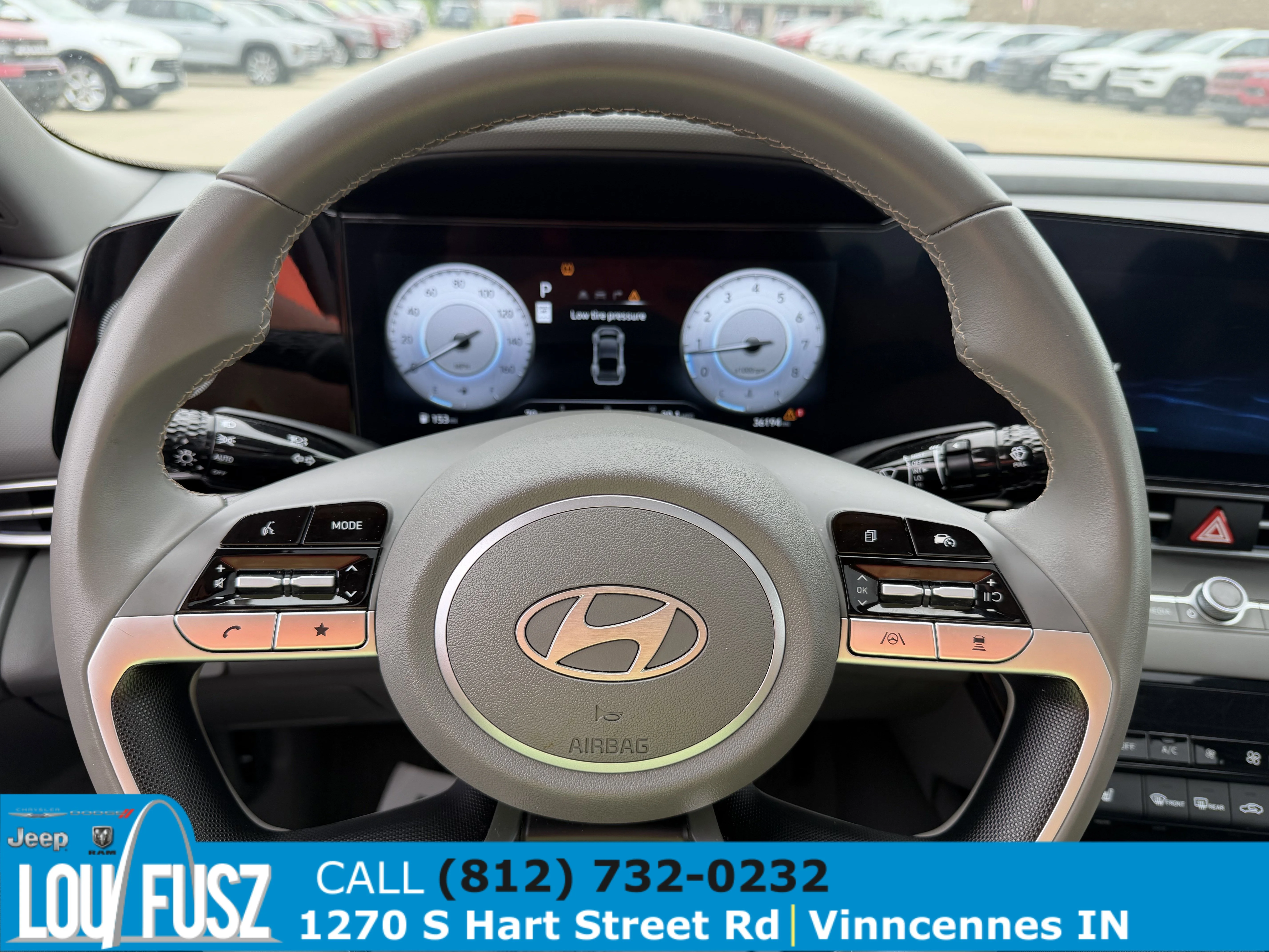 Used 2025 Amazon Gray Hyundai SEL Convenience image 14