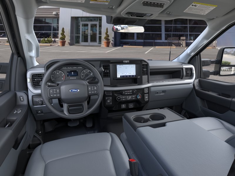 2025 Ford F-600 Super Duty Chassis Cab XL - Photo 9