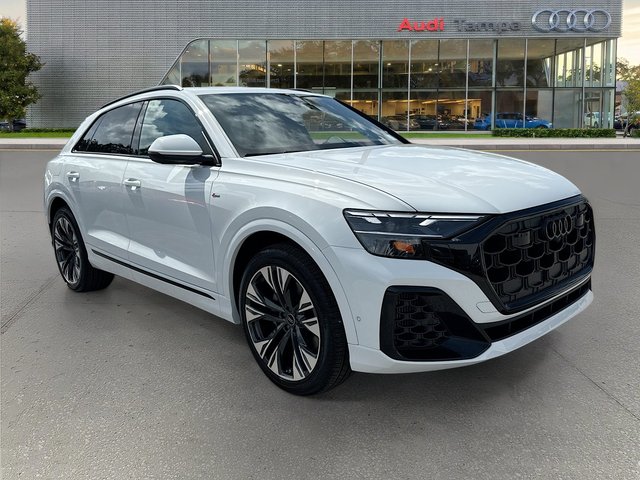 2026 Audi Q8 Premium Plus