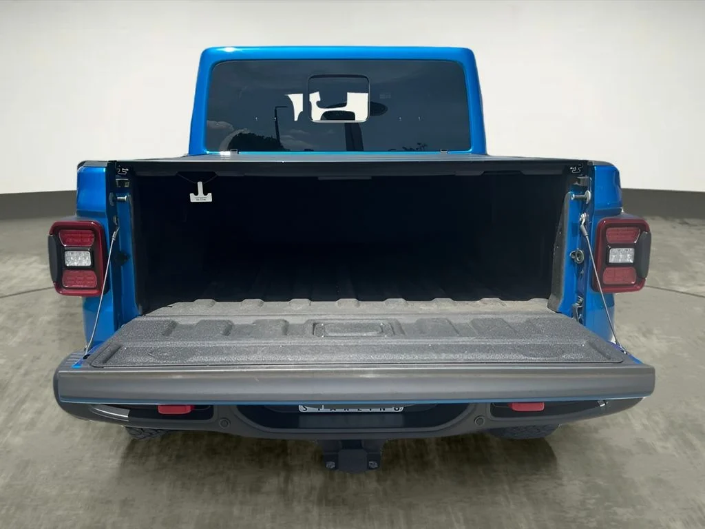Used 2020 Blue Jeep Rubicon image 24