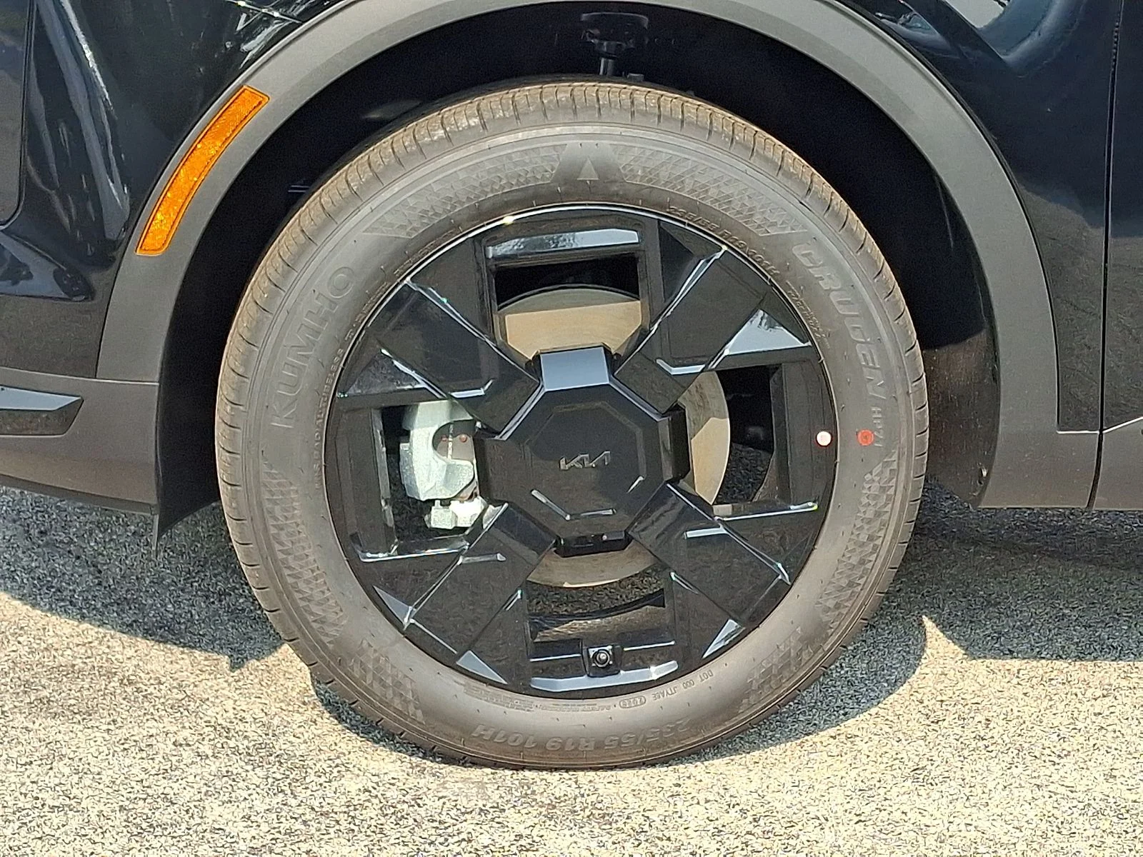 New 2026 Black Kia X-Line image 6