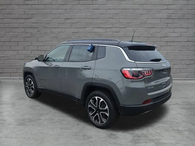 Used 2023 Gray Jeep Limited image 3