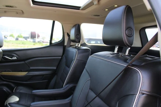Used 2017 Silver GMC Denali image 12