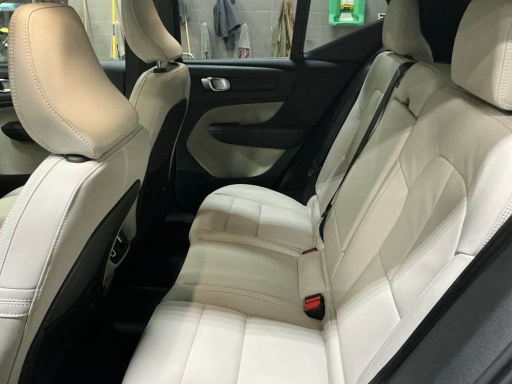 New 2026 Black Volvo B5 Ultra image 20