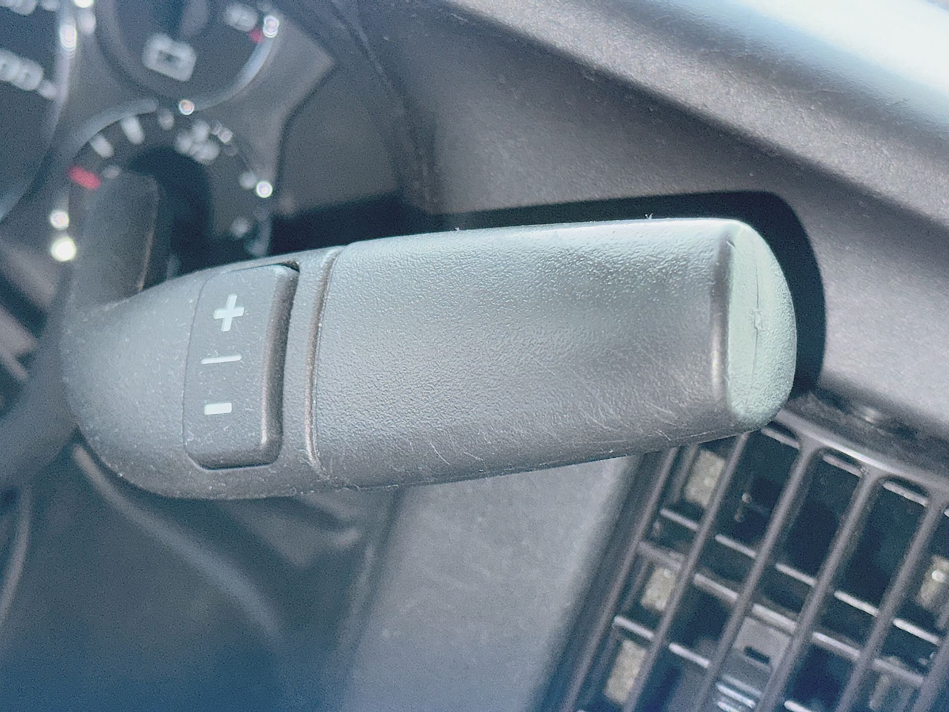 2019 GMC Savana Cargo Work Van - Photo 15