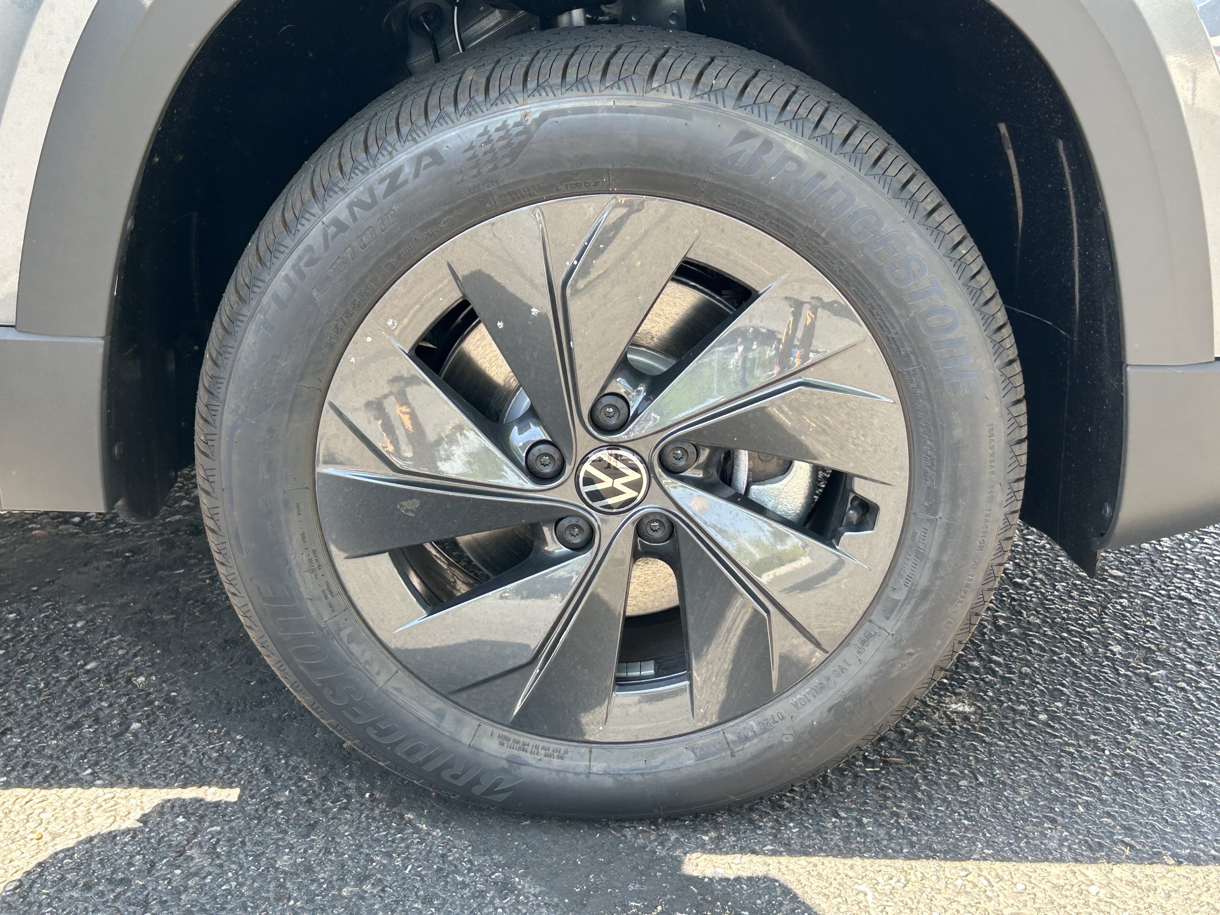 New 2026 Platinum Gray Metallic Volkswagen S image 5