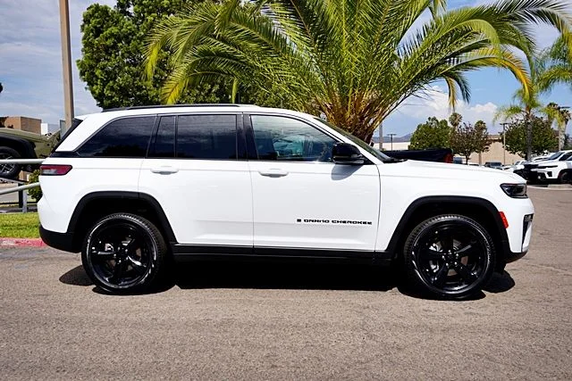 New 2026 Bright White Clearcoat Jeep Limited image 6