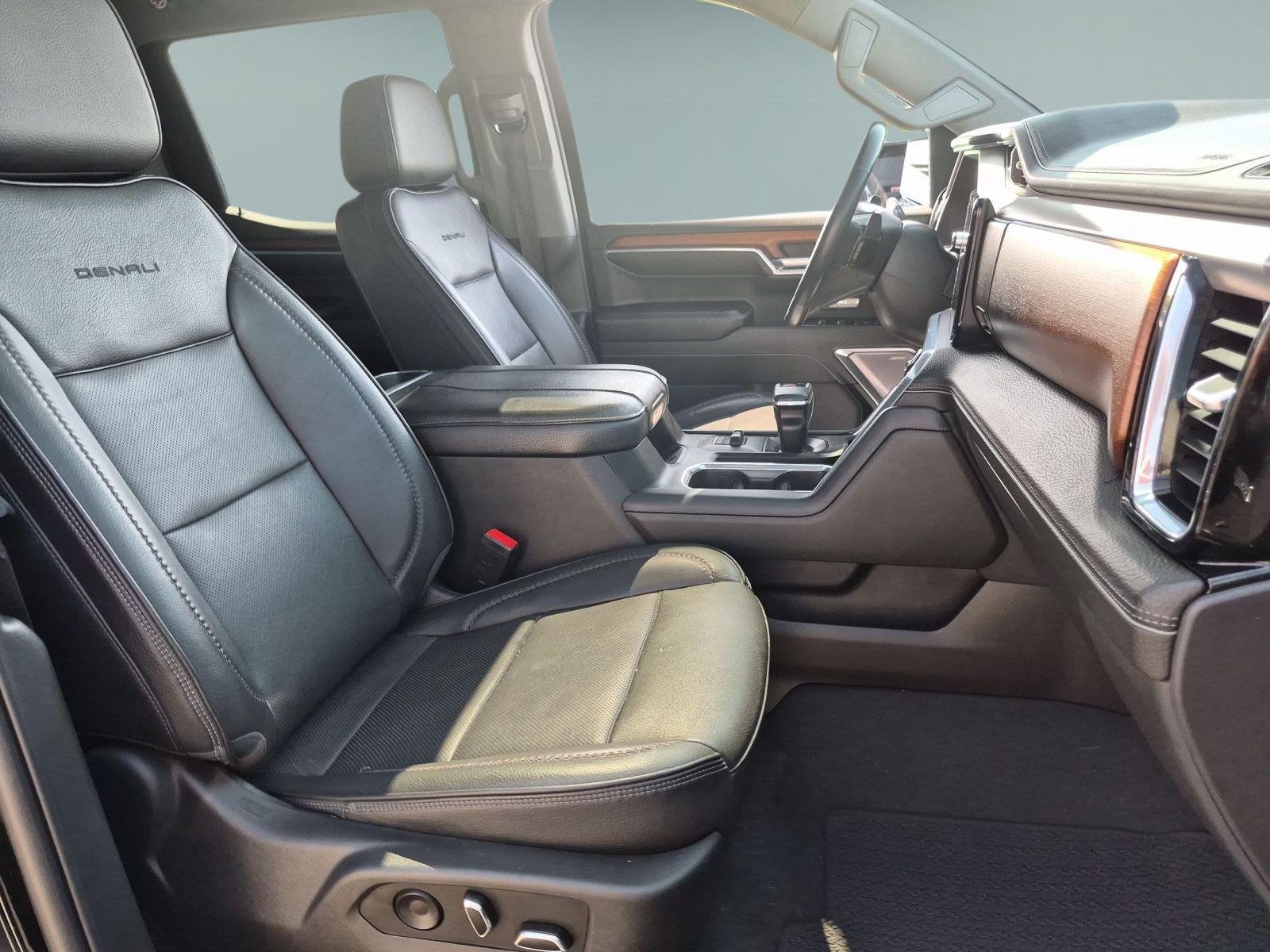 Used 2023 ONYX BLACK GMC Denali image 28